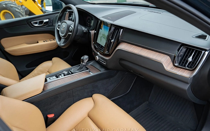 Volvo XC 60 cena 156000 przebieg: 56000, rok produkcji 2019 z Białystok małe 781
